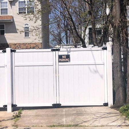 Cozzy Room With Private Entrance And Drive Way New York Eksteriør bilde