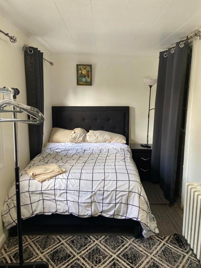 Cozzy Room With Private Entrance And Drive Way New York Eksteriør bilde