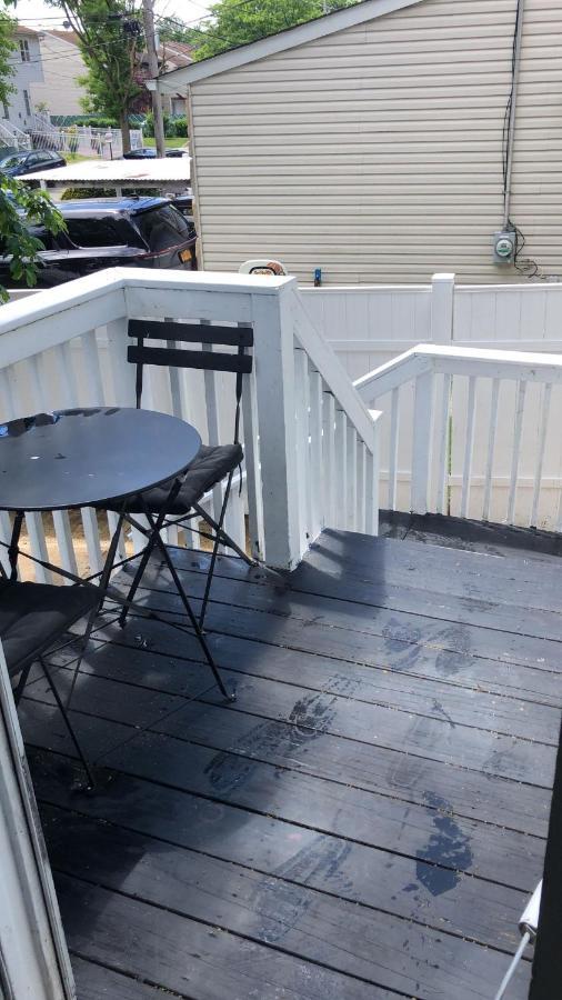 Cozzy Room With Private Entrance And Drive Way New York Eksteriør bilde