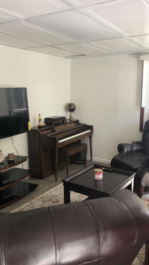 Cozzy Room With Private Entrance And Drive Way New York Eksteriør bilde